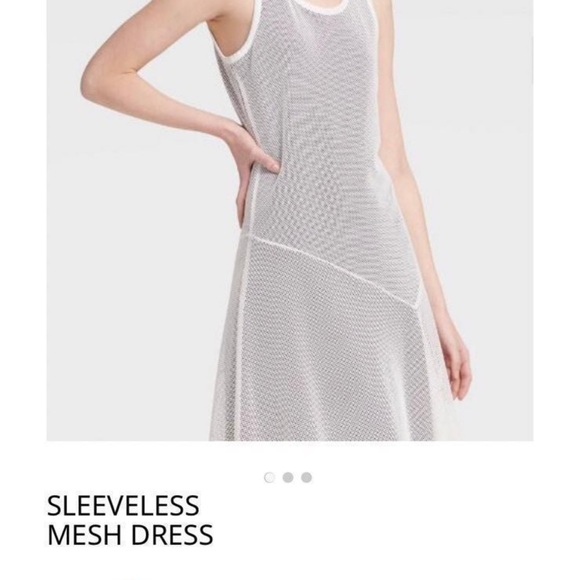 Ladies dress - Picture 3 of 3